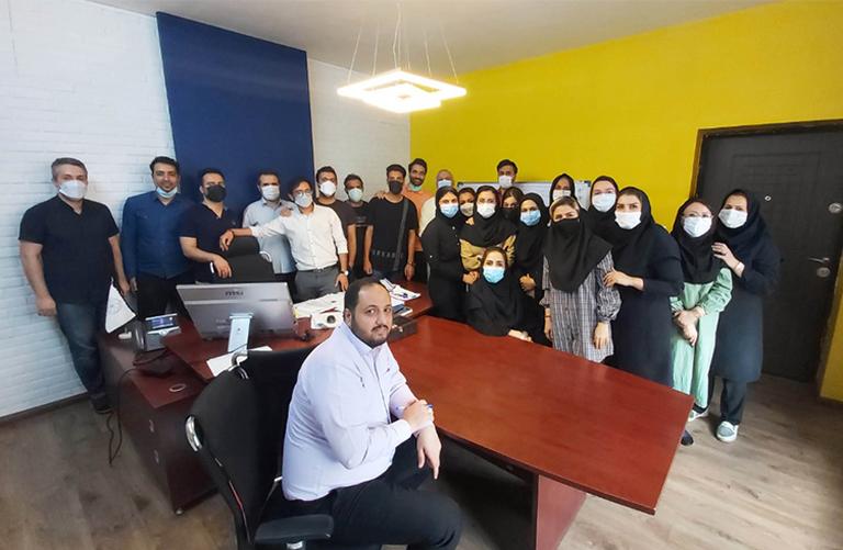 خدمات گردشگری یوتراوز