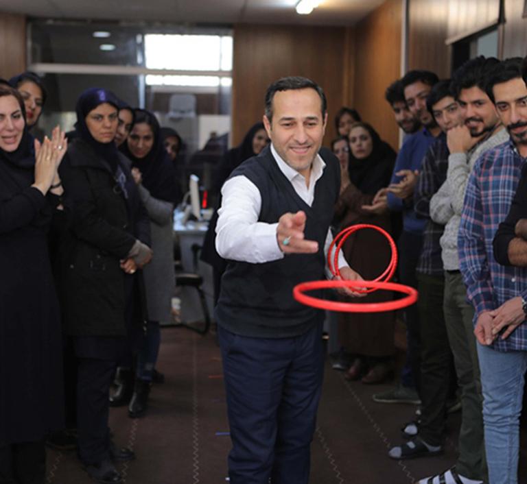 خدمات گردشگری یوتراوز